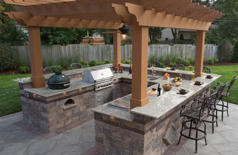U-Shaped Stone Outdoor Kitchen