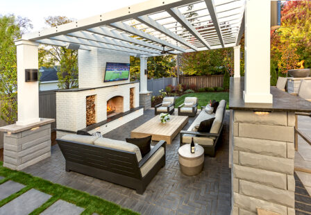 Luxurious Outdoor Seating 7
