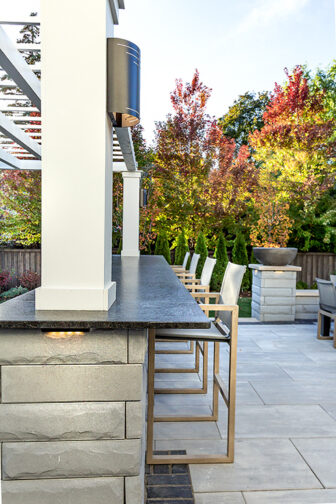 Luxurious Outdoor Seating 8