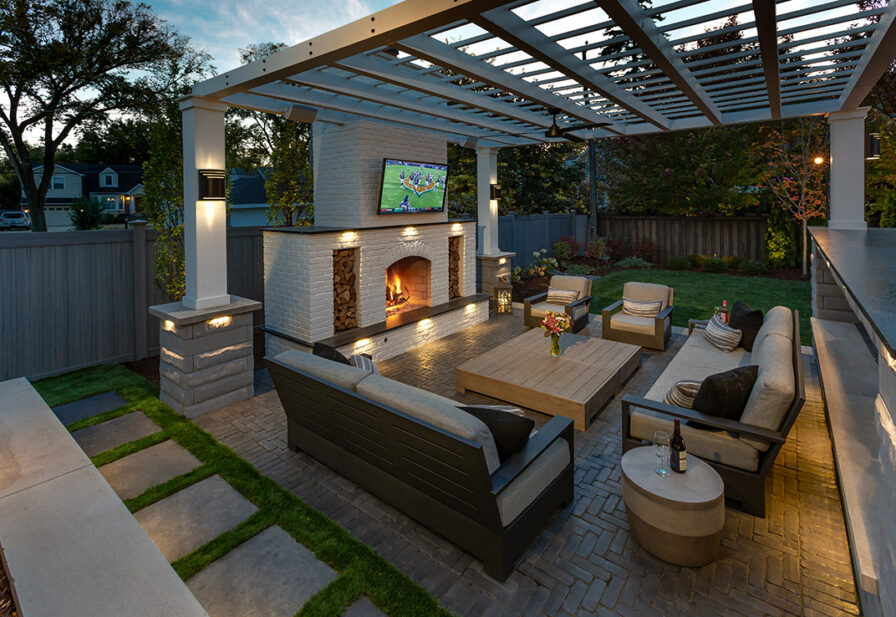 Luxurious Outdoor Seating 12