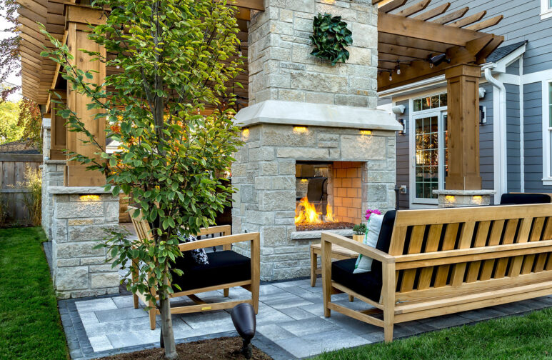 Outdoor Fireplace Seating